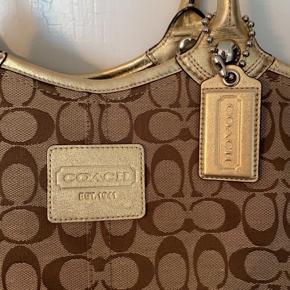 Coach Handbag - Picture 2 of 6